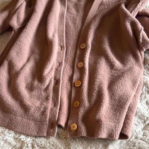 Wilfred Cozy Oversized Cardigan Sweater - Picture 4 of 6